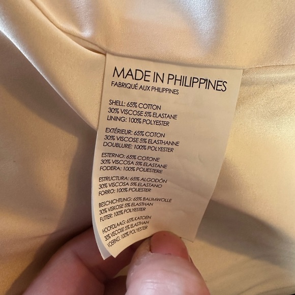 Club Monaco cream coloured trench - Picture 5 of 7